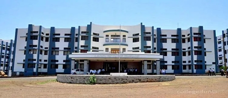 A. G. Patil Institute of Technology, Solapur