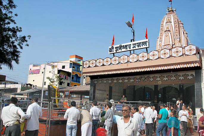 Shri Shaneshwar Devasthan, Shani Shingnapur